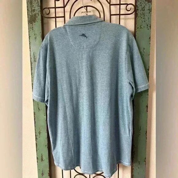 Tommy Bahama button down polo with the famous Logo. Breathable fabric Sz. Med. - Picture 9 of 11